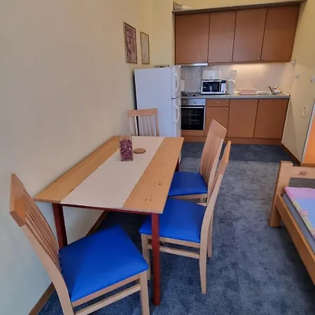 Spirit Hostel And Apartments Belgrado Esterno foto