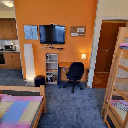 Spirit Hostel And Apartments Belgrado Esterno foto