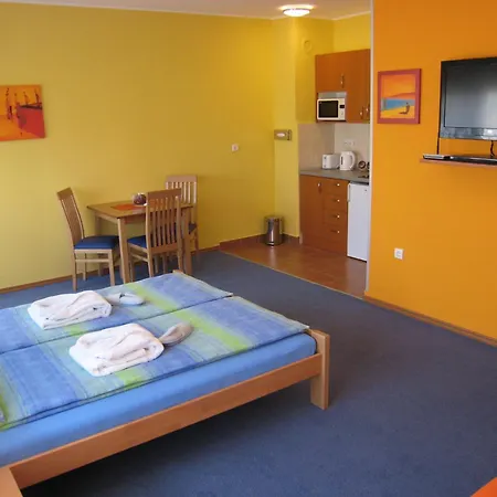 Spirit Hostel And Apartments Belgrado Esterno foto