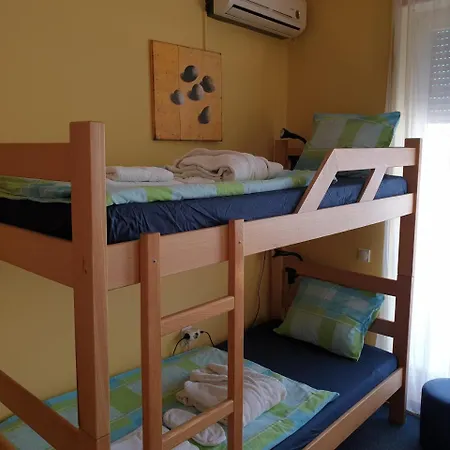 Spirit Hostel And Apartments Belgrado Esterno foto