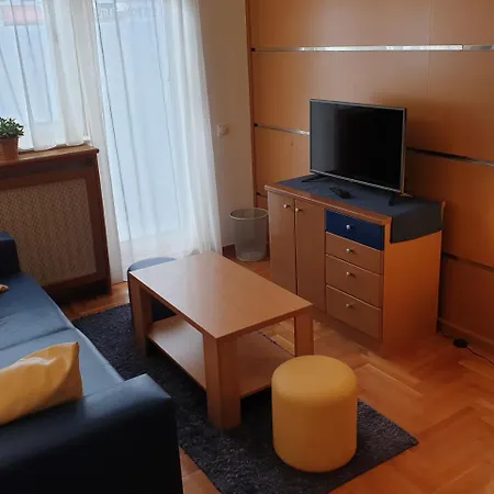 Spirit Hostel And Apartments Belgrado Esterno foto